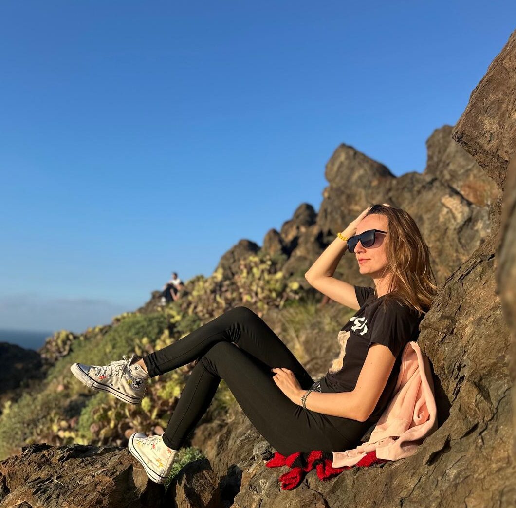 Provocările freelancerului creativ: multe idei, tranziții și căutarea unei forme care ni se potrivește